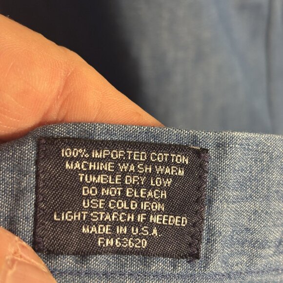 Burberry London Blue Button-Up Shirt With Iconic Nova Check Collar & Cuffs - Picture 10 of 15